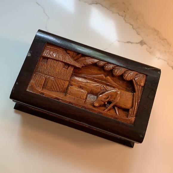 Vintage Hand-carved Wood Jewelry Box - Picture 8 of 13